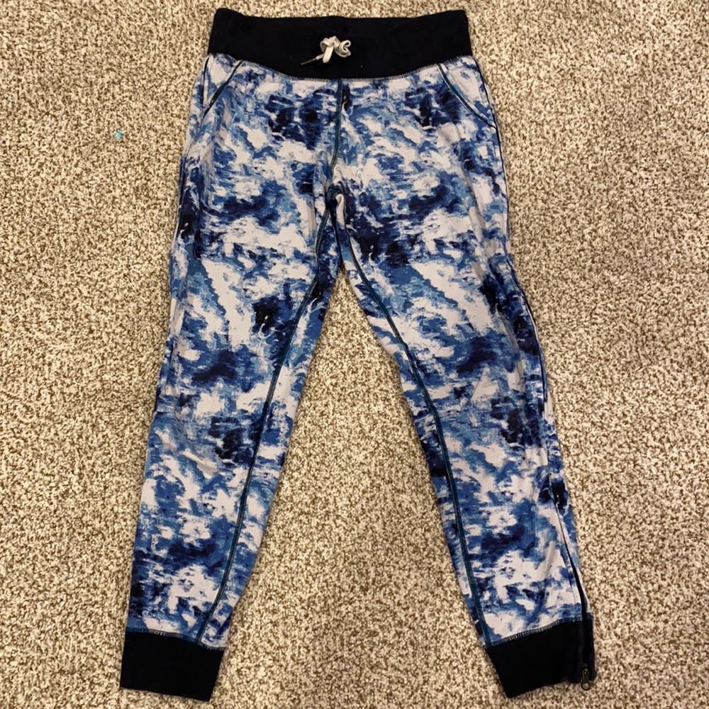 EUC Lululemon joggers